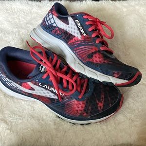 Brooks Launch 3 Running Shoes DNA Size: 7 Navy Blue and Pink. Good Condition